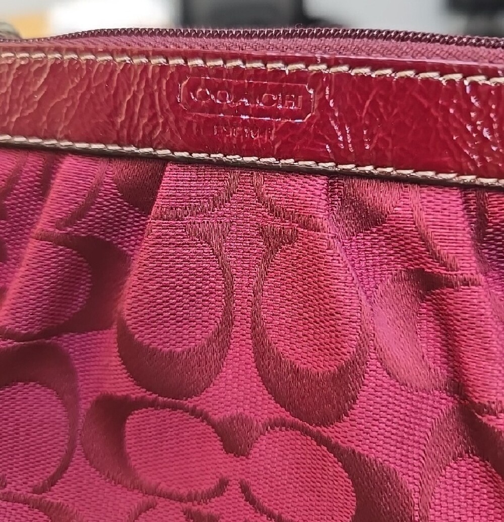 COACH Women's Burgundy Wristlet Clutch - Textured Fabric - Picture 3 of 7